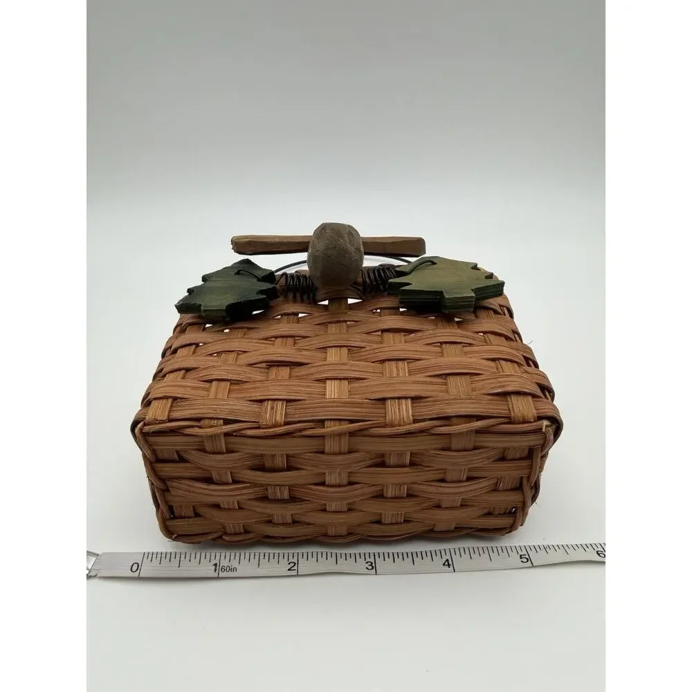 Wicker Hanging Basket w/Moose Rustice Cottage Mini Basket 5